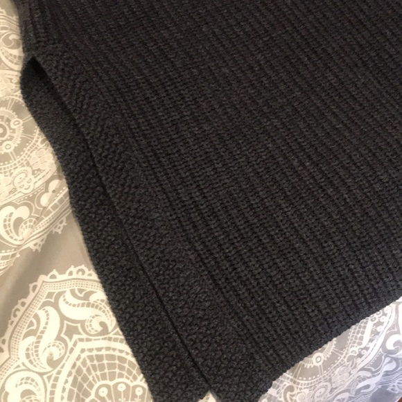 Aritzia. Wilfred charcoal grey sweater vest. Like new - Picture 4 of 5